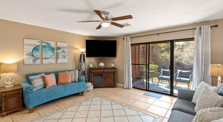 Beachwalk 10B by AvantStay PCB Condo Across From the Beach Pool Tennis Court in Bay City, AL
