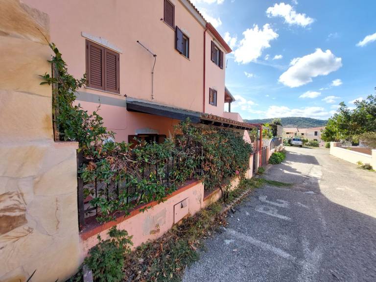 Holiday apartment with patio — photo 5