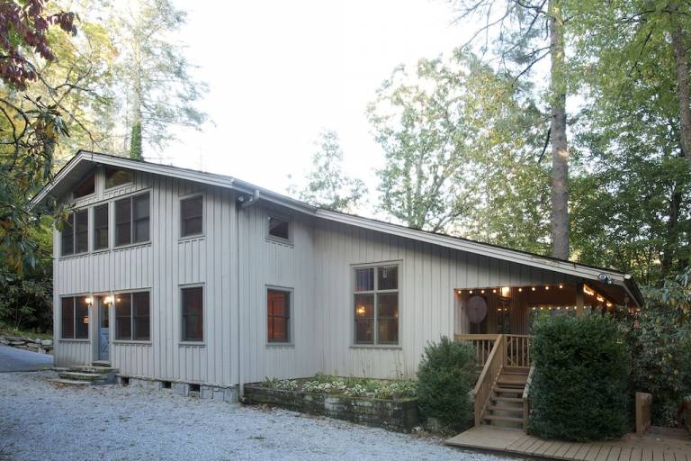 Cabin Highlands