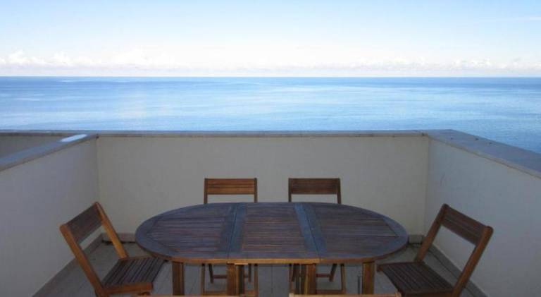 Rental apartment with pool — photo 3