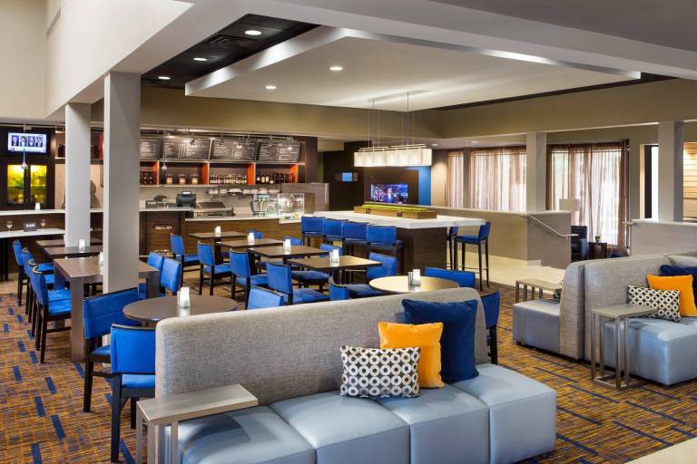 Courtyard by Marriott Phoenix North — photo 4