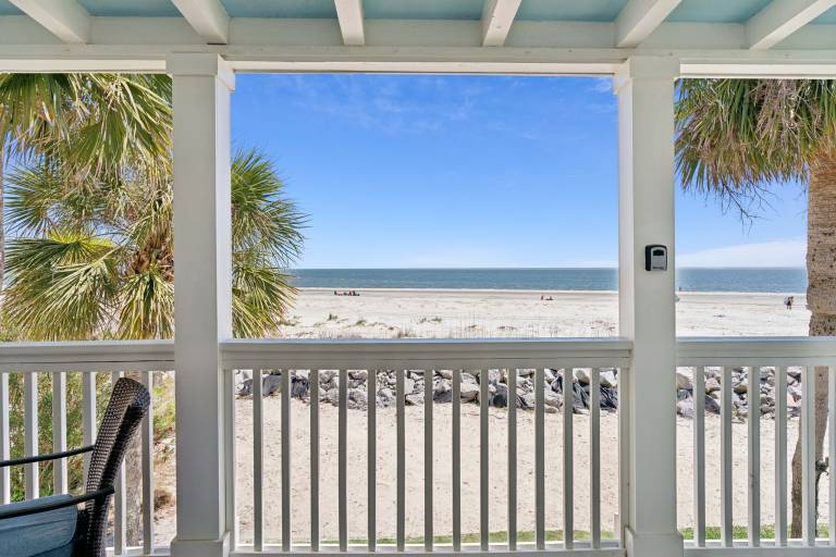 The Seaclusion Top Floor - 300 7th Street in St. Simons Island, GA