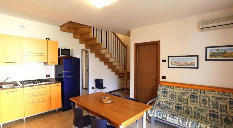 Apartment with patio, pool & yard — photo 5
