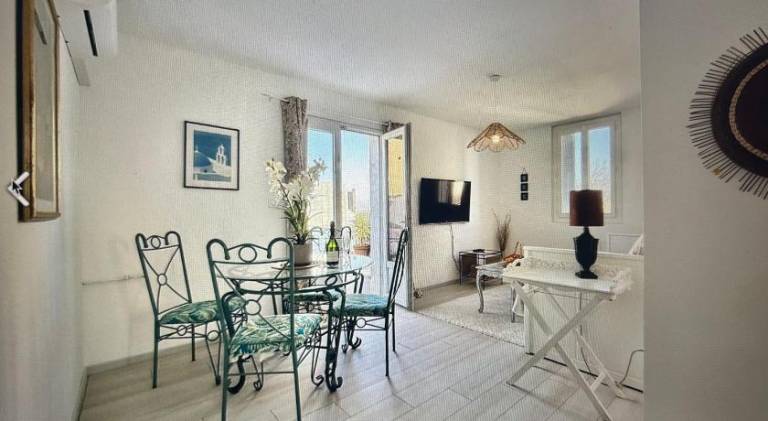 Holiday apartment with terrace — photo 3