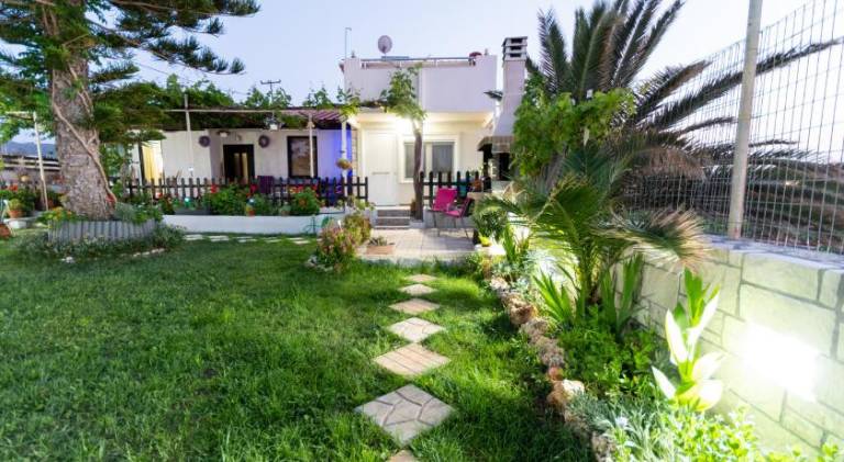 House with 1 room for 4 persons in Hersonissos