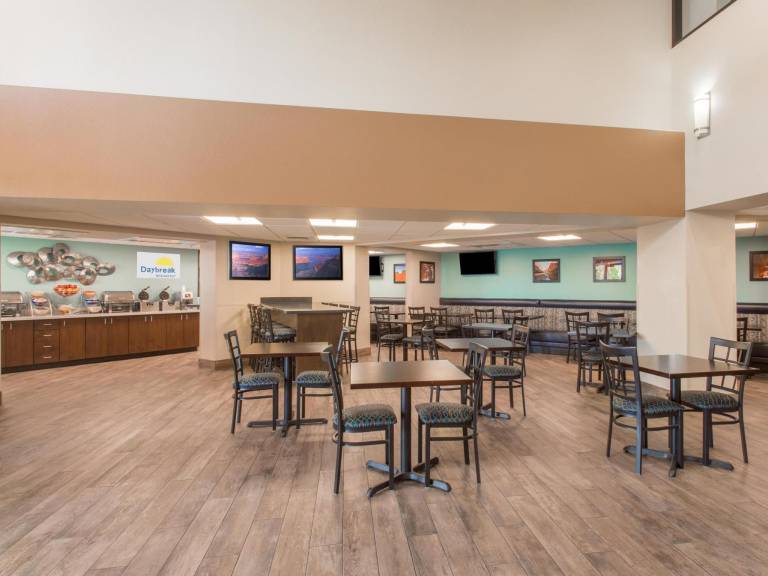 Days Inn & Suites by Wyndham Page Lake Powell — photo 4
