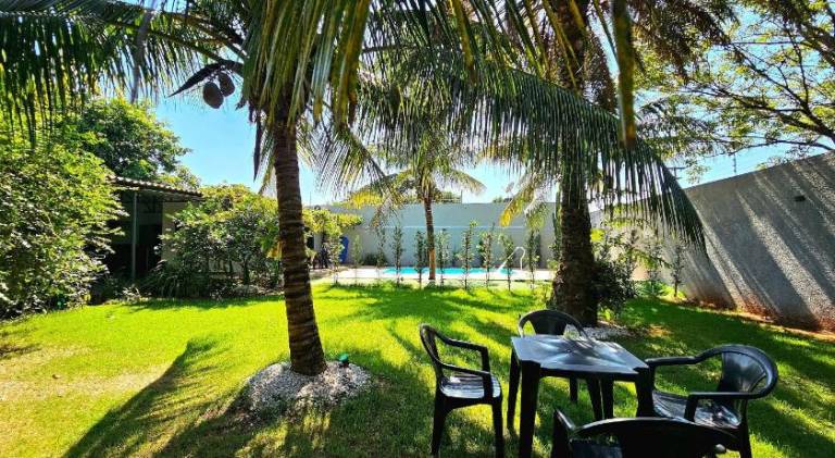 Vacation home with pool — photo 3