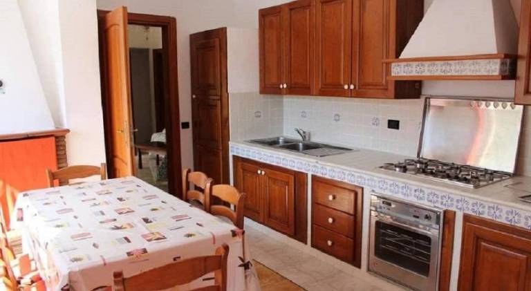 Pleasant serviced apartment with yard, barbeque & terrace | Pet-friendly — photo 4