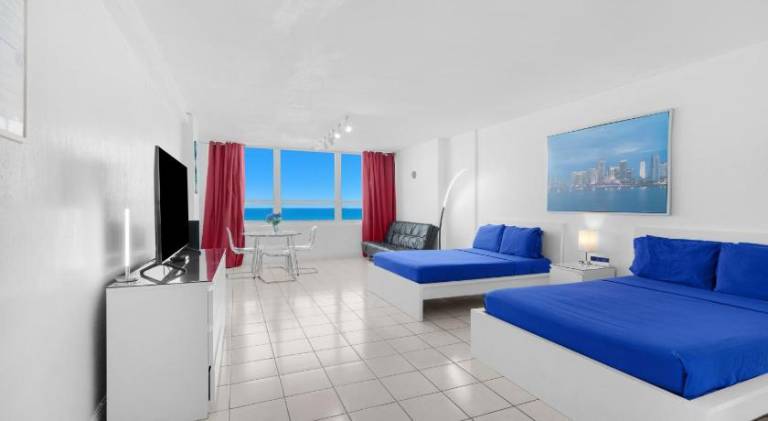 Wonderful apartment with pool | Close to the beach | Pets allowed — photo 2