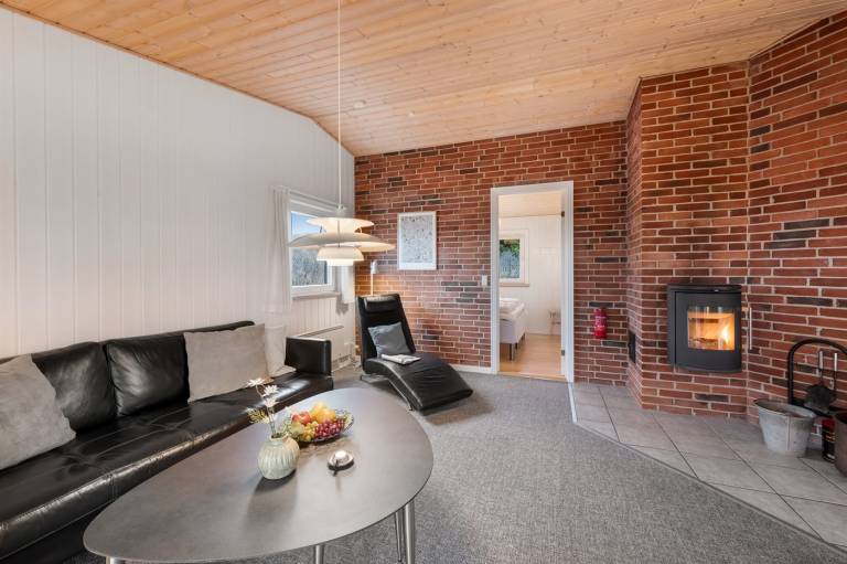 House with jacuzzi, patio & sauna | Water view — photo 5