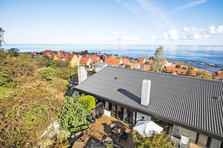 Ferielejlighed  Gudhjem