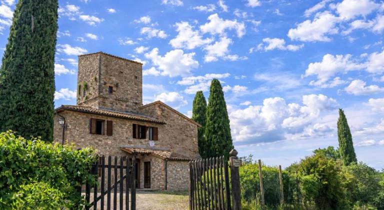 Villa with pool in Todi