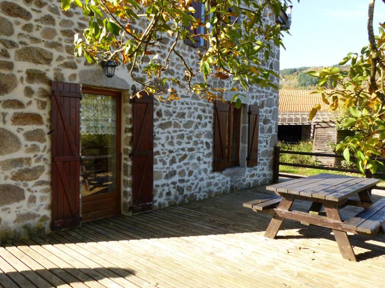 Lovely gite with barbeque, yard & terrace | Pet-friendly — photo 3