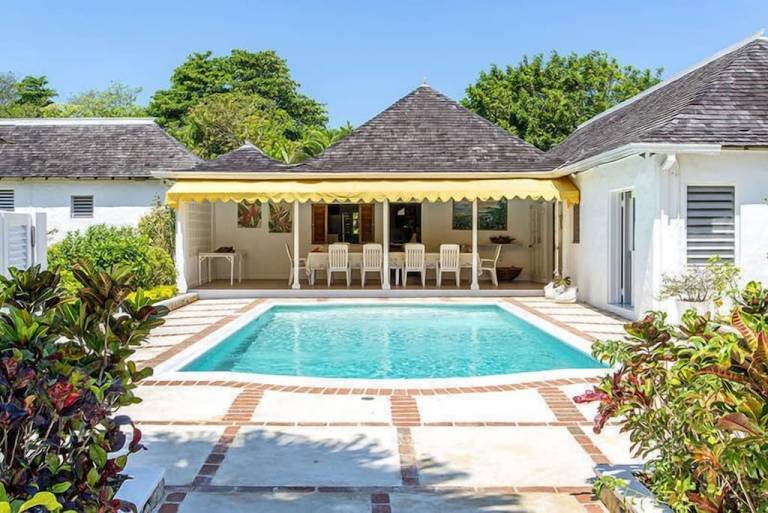 Villa  Sandy Bay