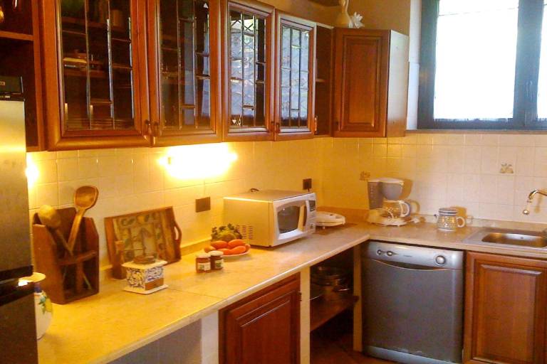House with private pool, terrace & garden | Pet-friendly — photo 4