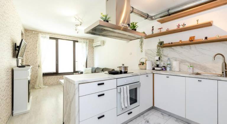 Rental apartment | Close to Russian Church | Good for workation — photo 4