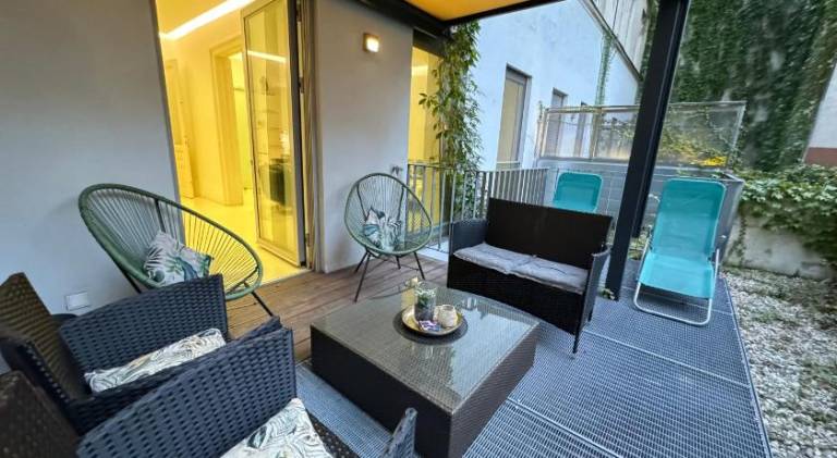 Holiday apartment with jacuzzi & sauna — photo 5