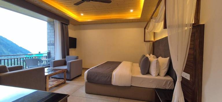 NAZAARA A LUXE RETREAT in Kullu