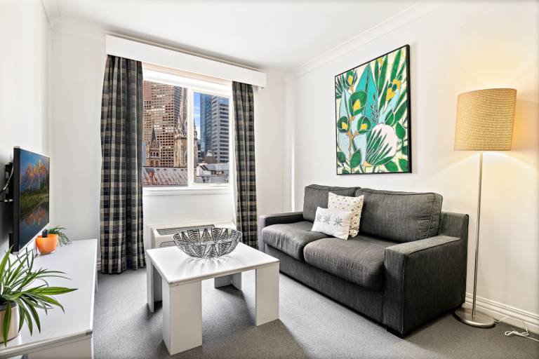 1 Bed Apartment in Central Melbourne