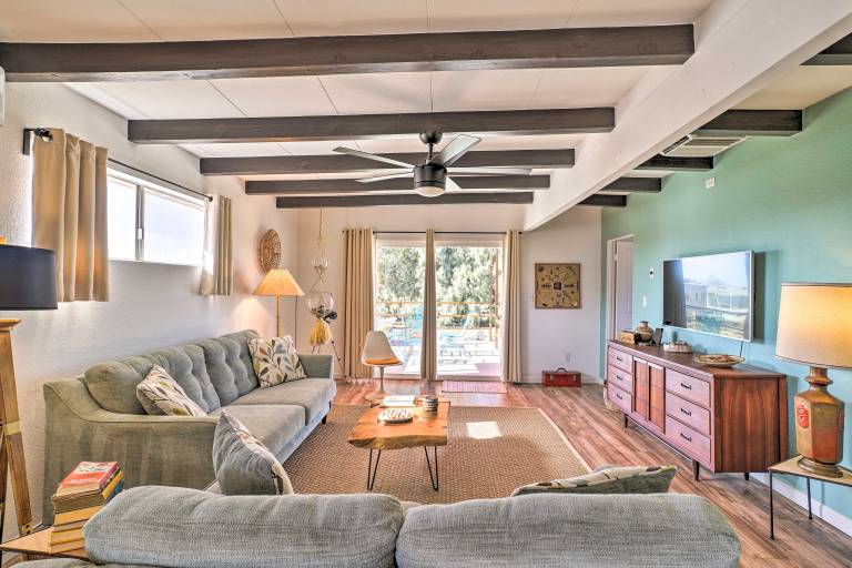 Pet-Friendly Home w/ Patios & Private Hot Tub! — photo 5