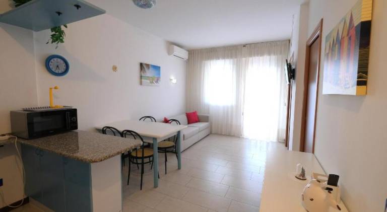 Apartment with 2 rooms for 4 persons — photo 4