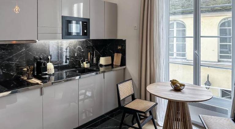 Charming rental apartment | Close to Louvre | Suitable for remote work | Dogs allowed — photo 3