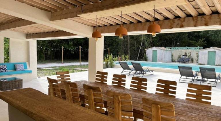 Villa with pool — photo 3