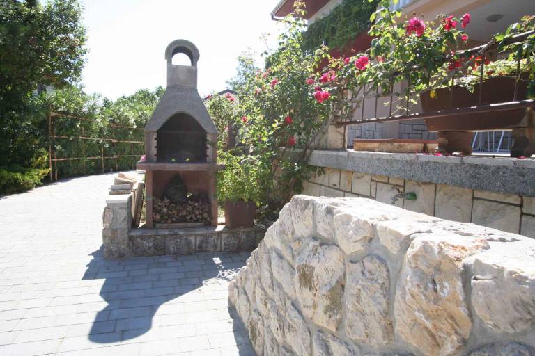 Holiday apartment with air conditioning and sea view — photo 5