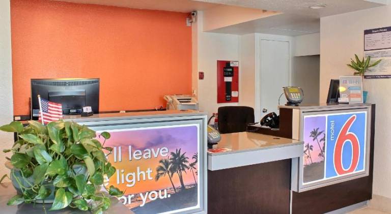 Motel 6 Atascadero, CA — photo 4