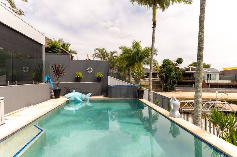 Chalet Broadbeach