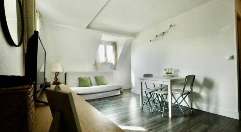 Rental apartment with 2 rooms for 4 persons in Touques