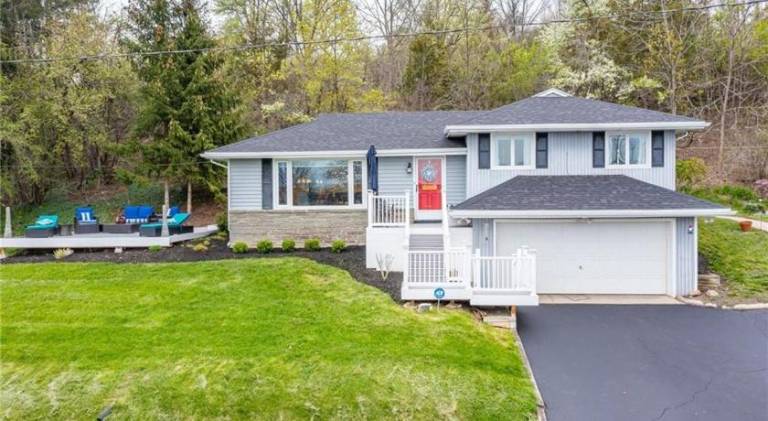 Vacation home with hot tub in Canandaigua, NY