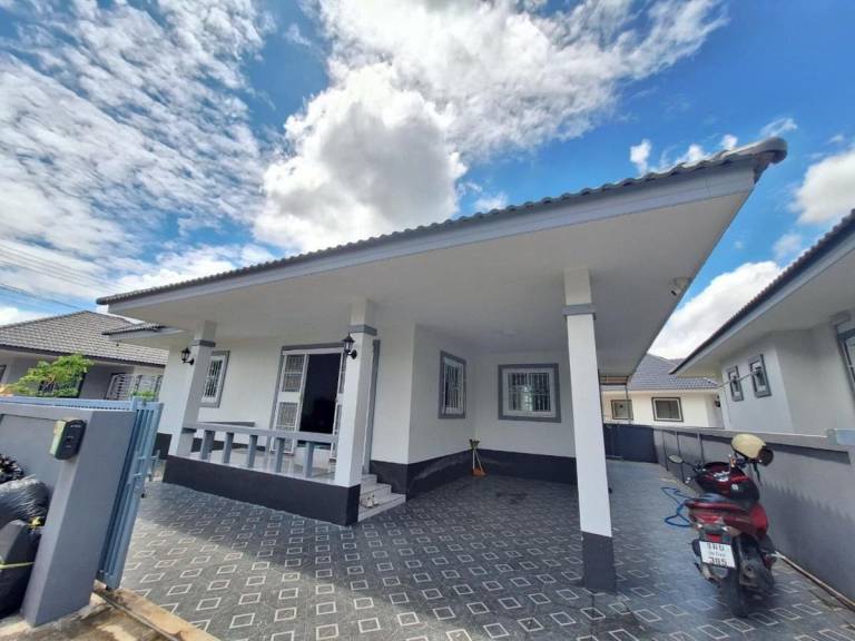House Nong Han