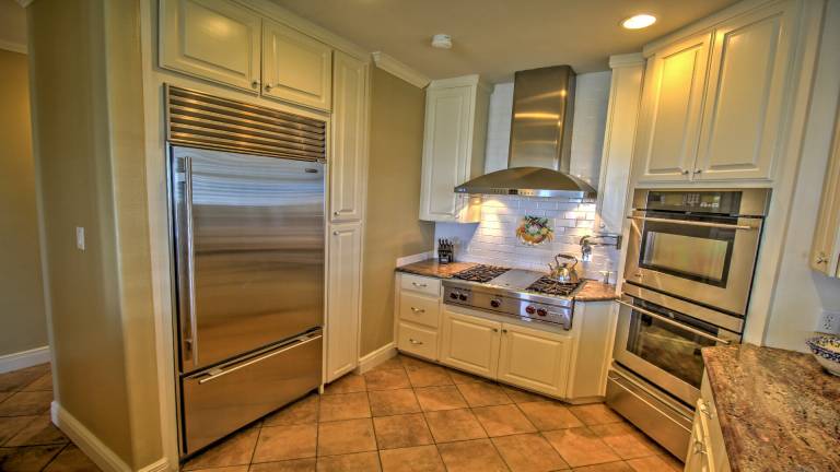 Family-oriented spacious vacation home with private pool | Next to the beach | Pets allowed — photo 5