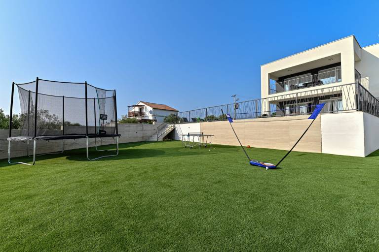 Children-friendly nice villa with barbecue, patio & private pool | Close to the beach | Pets are welcome — photo 3
