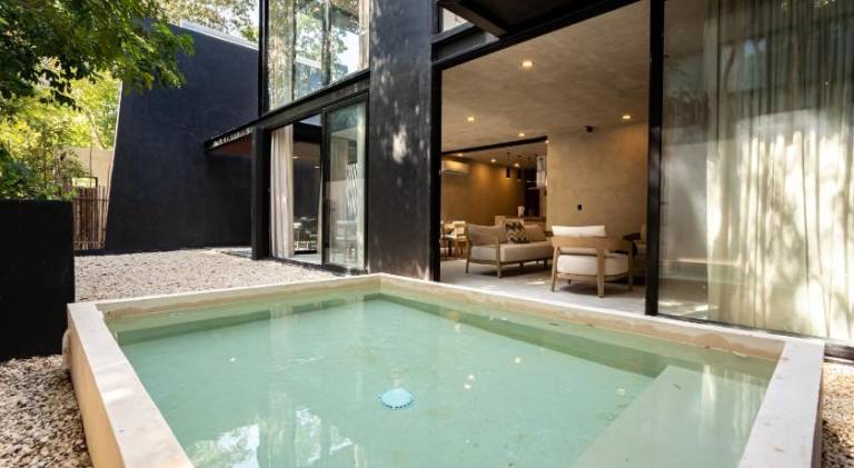 Villa with hot tub, patio & yard | Pets are welcome — photo 5