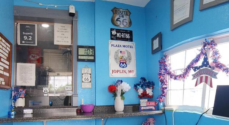 Plaza Motel — photo 3