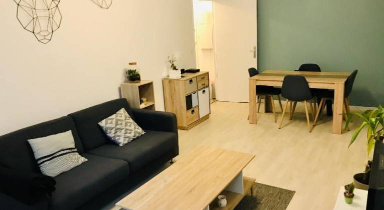 Apartment with 2 rooms for 6 persons in Rouen