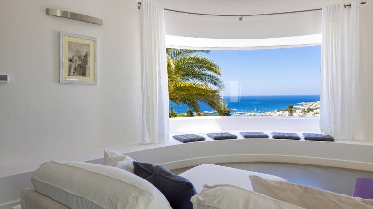 Villa with garden, patio & private pool | Pool view — photo 3
