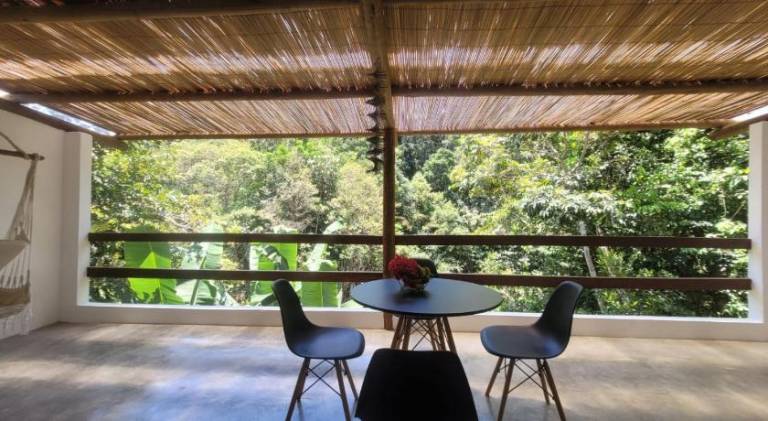 Beautiful vacation home with garden | Pet-friendly — photo 3