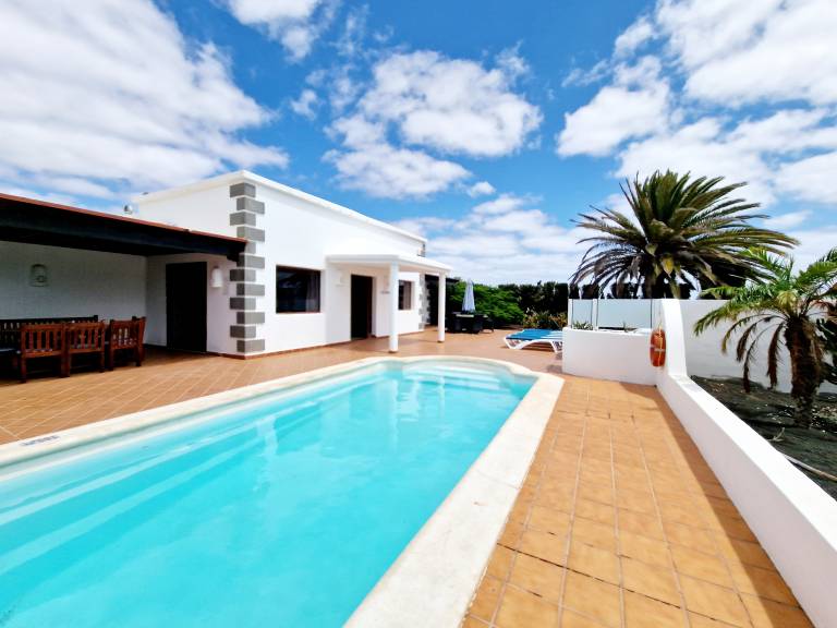 Ferienhaus in Playa Blanca f&uuml;r max. 8 Personen am Atlantik