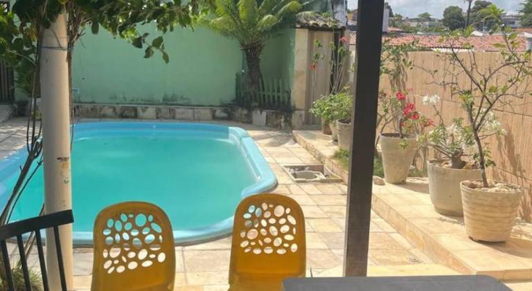 Ample vacation home with pool | Dogs allowed — photo 4
