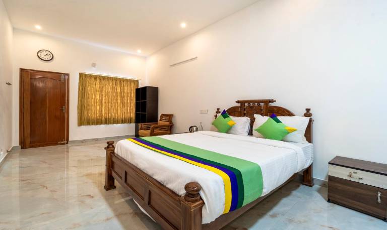 Treebo The Regalia Rooms With Mountain View