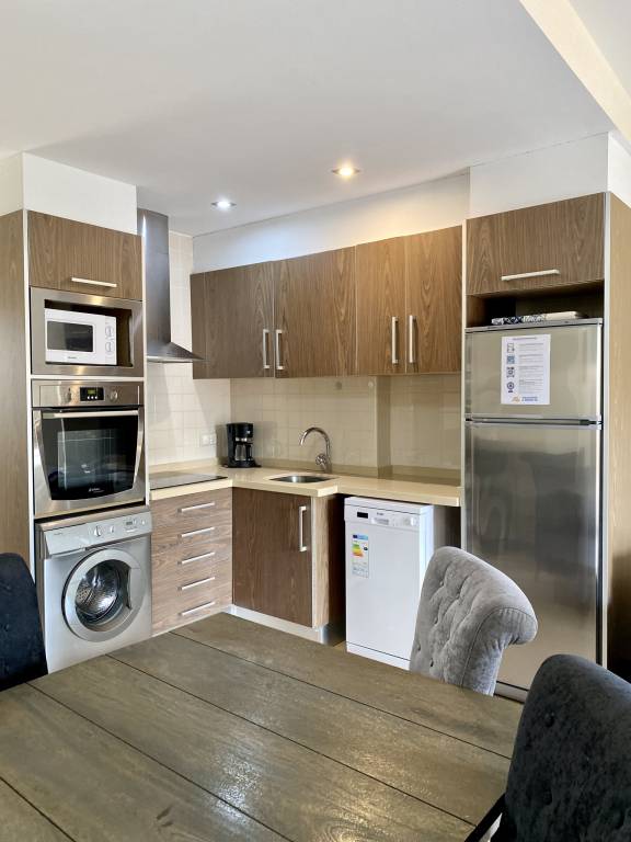 Fully equipped rental apartment with pool, patio & garden | Close to the beach | Pet-friendly — photo 5