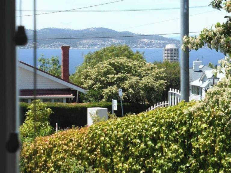 House  Hobart