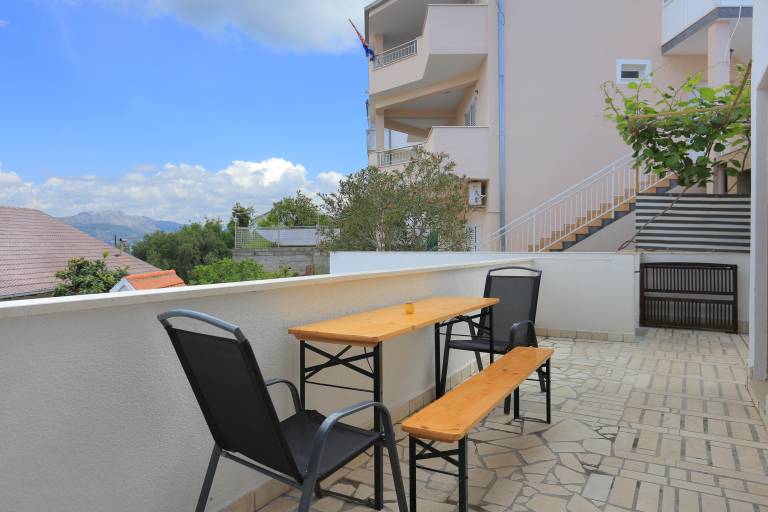 Two bedroom apartment with terrace and sea view Mastrinka (Čiovo) (A-4324-a) in Trogir