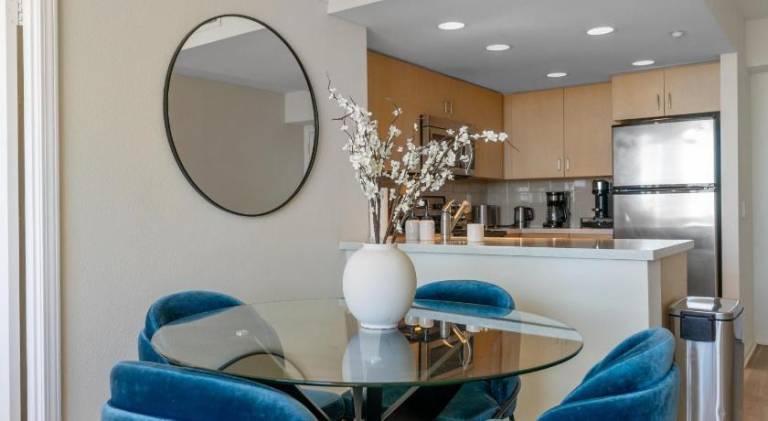 Oceanfront Sanctuary - 1-Bedroom Santa Monica Flat — photo 3