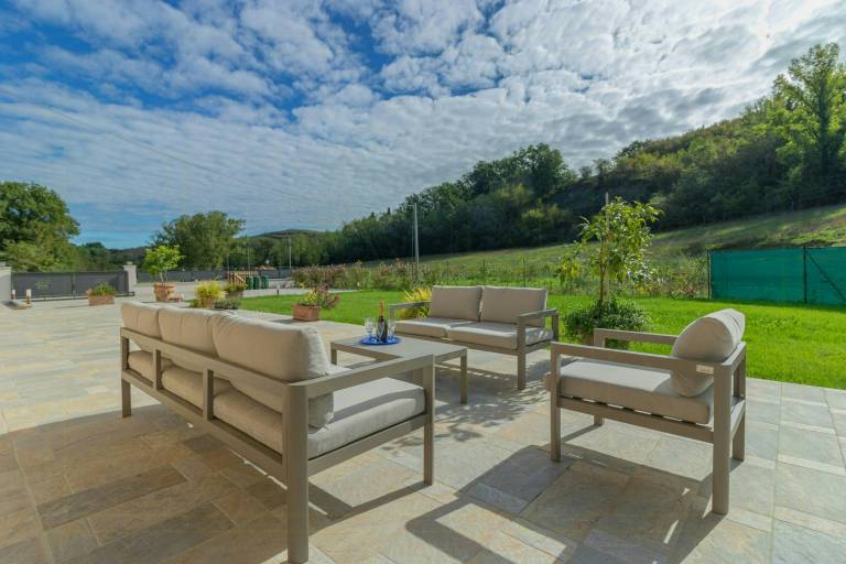 Vacation home with garden, terrace & private pool — photo 2