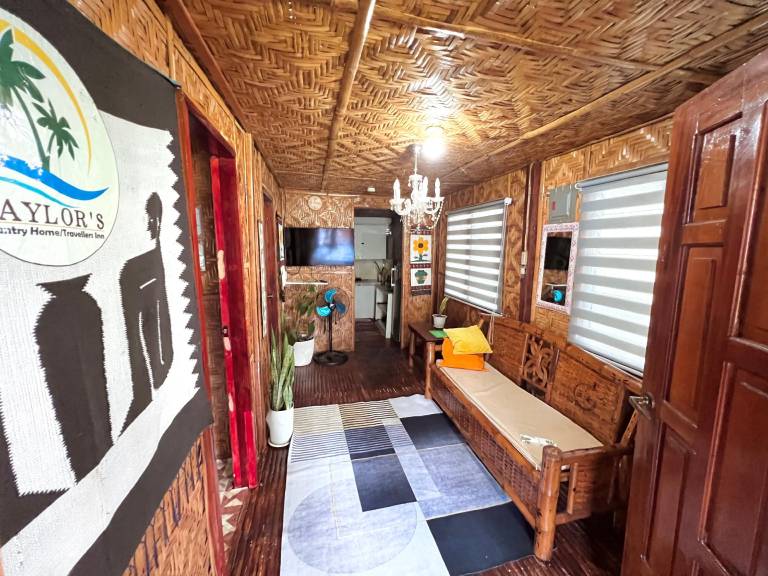 300 m&sup2; Ferienhaus