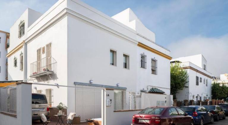 Apartment with pool & jacuzzi | Next to Puerta de la Macarena — photo 5